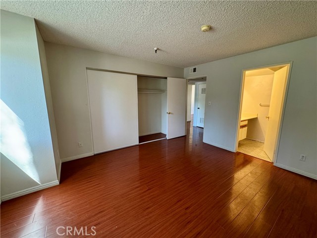 987 E Del Mar Boulevard, Pasadena CA: https://media.crmls.org/medias/5ba265c4-1e6a-4105-98ad-9f475a15c6e1.jpg