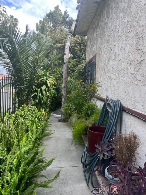 802 E. 25th Street, Los Angeles, CA 90011 Listing Photo  17