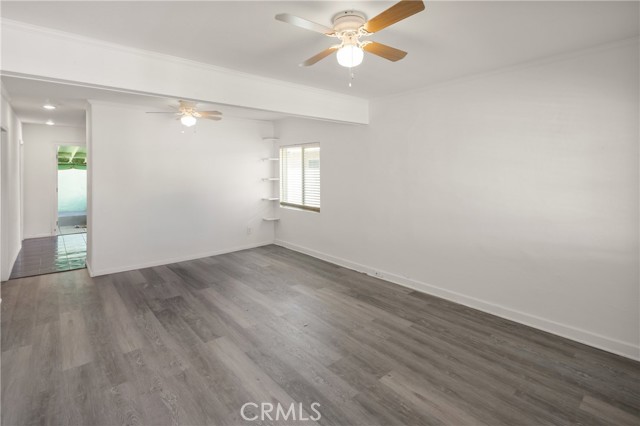 Detail Gallery Image 5 of 33 For 1550 E Sandison St, Wilmington,  CA 90744 - 6 Beds | 2 Baths