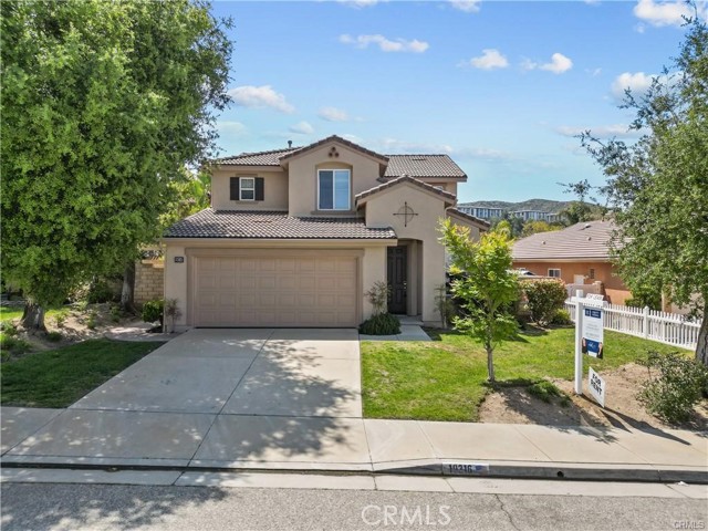 19316 Sidani Lane, Saugus CA: https://media.crmls.org/medias/5ba34bf3-f3d0-415b-adf0-3c31e765b596.jpg