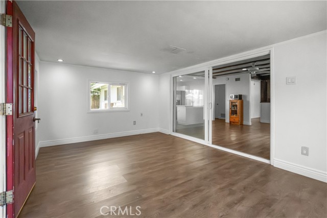 Detail Gallery Image 13 of 42 For 20212 Londelius, Winnetka,  CA 91306 - 3 Beds | 2 Baths