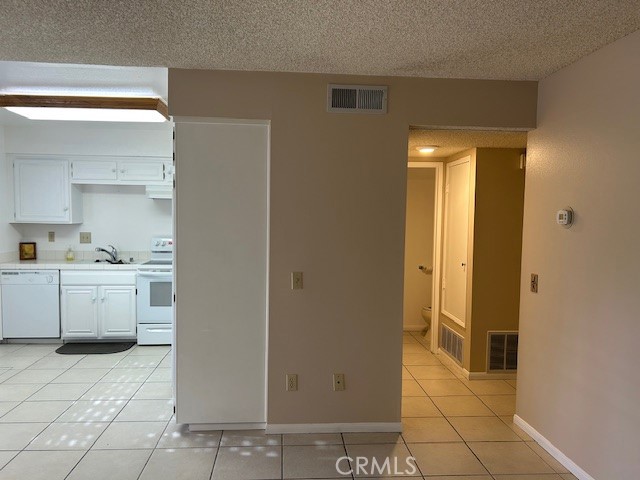 6176 5 Arroyo Road, Palm Springs CA: https://media.crmls.org/medias/5ba49b9c-6a26-444a-8ed3-b1d56c8037d5.jpg