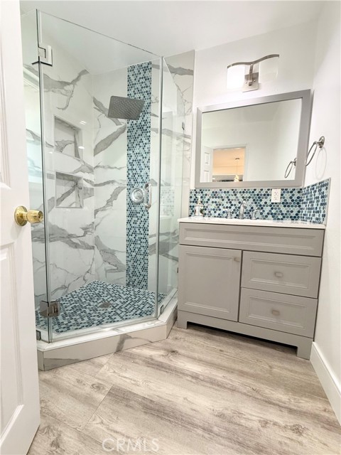 Detail Gallery Image 15 of 39 For 23233 Vanowen St, West Hills,  CA 91307 - 3 Beds | 2 Baths