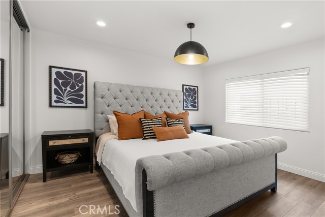 1831 E Appleton Street, Long Beach CA: https://media.crmls.org/medias/5ba4b65e-3d55-4f61-9d54-2fb9a97d3a3b.jpg