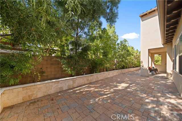 Detail Gallery Image 17 of 28 For 18 Windrow Rd, Tustin,  CA 92782 - 6 Beds | 5/1 Baths