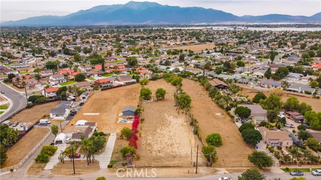 778 Bloomington Avenue, Bloomington CA: https://media.crmls.org/medias/5ba56b1c-0222-4f64-bcfc-978c931a0f3a.jpg