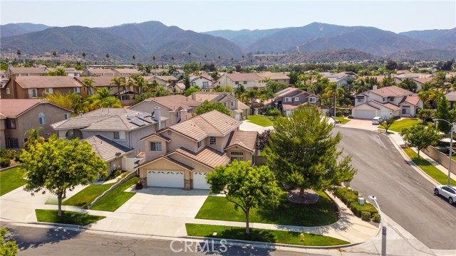 2898 Briarhaven Lane, Corona CA: https://media.crmls.org/medias/5ba6897c-e32a-4e77-92bf-6b016920b4ea.jpg