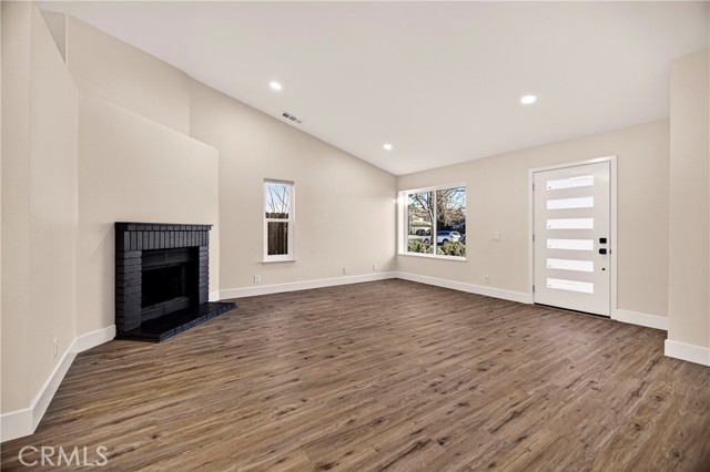 Detail Gallery Image 7 of 44 For 34 Garden Park, Chico,  CA 95973 - 3 Beds | 2 Baths