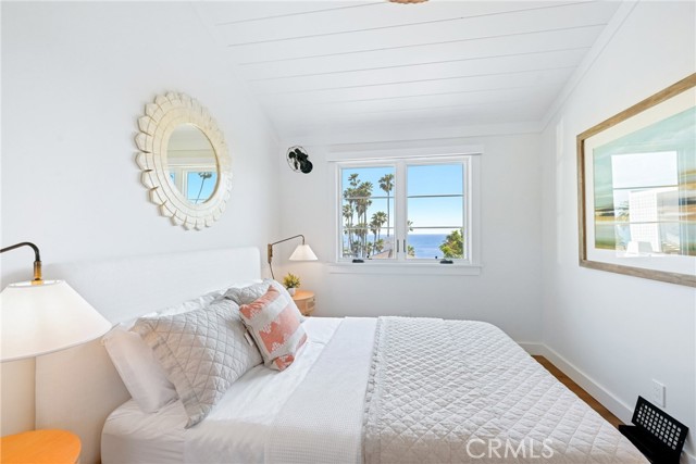Detail Gallery Image 14 of 43 For 360 Cliff, Laguna Beach,  CA 92651 - 3 Beds | 3 Baths