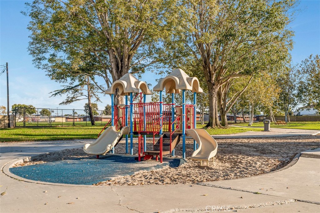 MLS #OC25261763 image #29