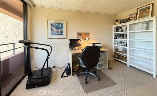 24055 Paseo Del Lago, Laguna Woods CA: https://media.crmls.org/medias/5ba840bd-6b9a-4061-9142-40808e96649e.jpg