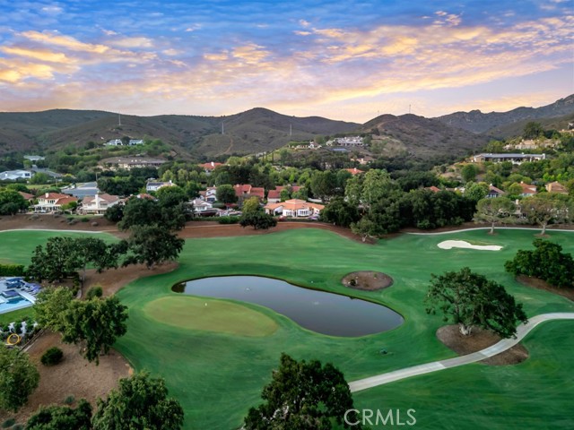 4514 Rayburn Street, Westlake Village CA: https://media.crmls.org/medias/5ba856b1-7444-4e33-ae25-1de12a0ee313.jpg