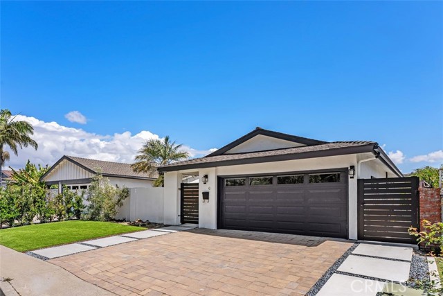 Detail Gallery Image 2 of 60 For 712 Camino De Los Mares, San Clemente,  CA 92673 - 2 Beds | 2/1 Baths