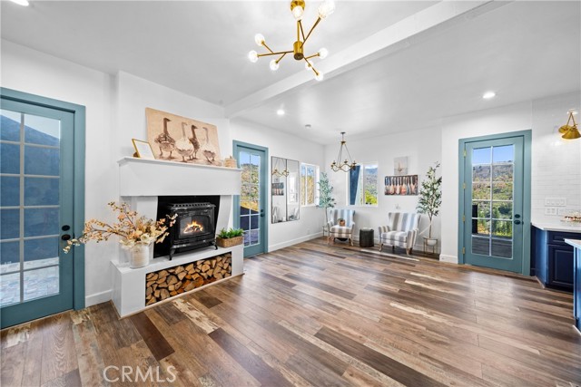 791 Cypress Road, Cedar Glen CA: https://media.crmls.org/medias/5ba942a6-6f03-4ccb-8103-d4f2e60374f1.jpg