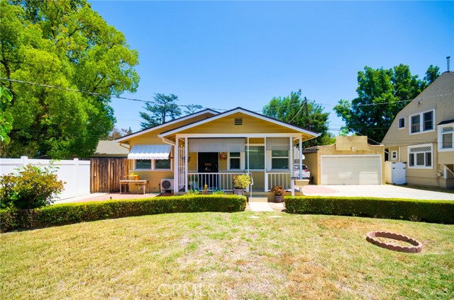 900 S Los Robles Avenue, Pasadena CA: https://media.crmls.org/medias/5ba94324-5811-465a-ae4a-3671616a509e.jpg