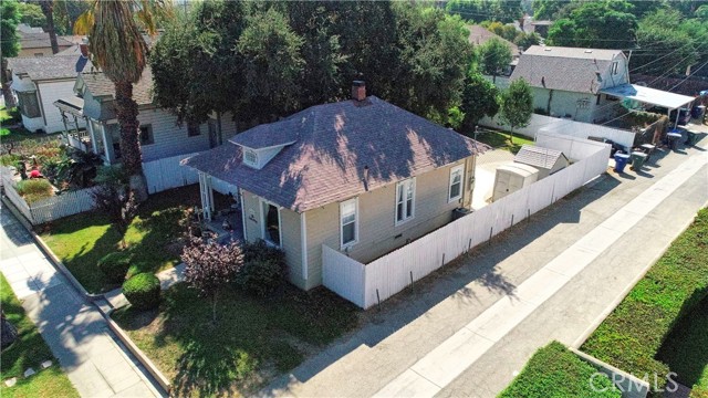 Detail Gallery Image 3 of 20 For 4330 10th St, Riverside,  CA 92501 - 2 Beds | 1 Baths