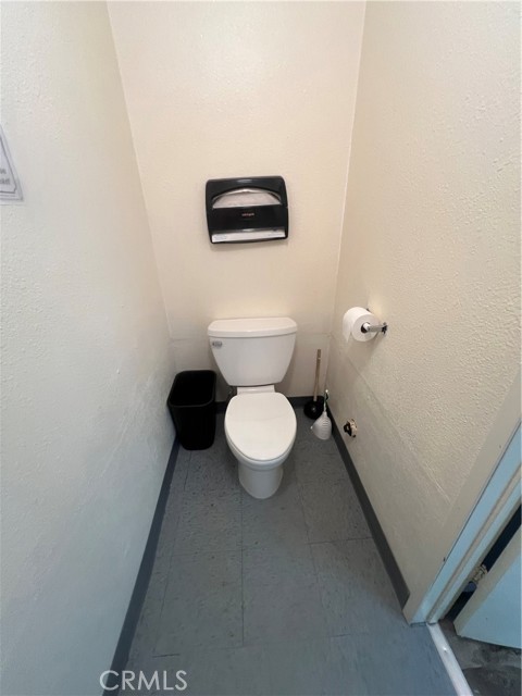 4306 W Victory Blvd / Unit - B Boulevard, Burbank, California 91505, ,Commercial Lease,For Rent,4306 W Victory Blvd / Unit - B Boulevard,CRBB25052999