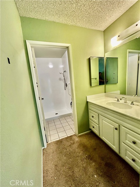 Detail Gallery Image 15 of 21 For 5941 E Camino Correr, Anaheim,  CA 92807 - 3 Beds | 2 Baths