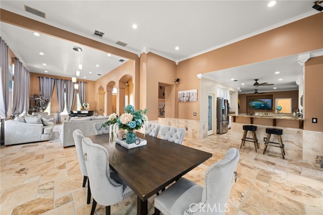 Detail Gallery Image 12 of 71 For 18936 Summerleaf Ln, Riverside,  CA 92504 - 4 Beds | 3/1 Baths