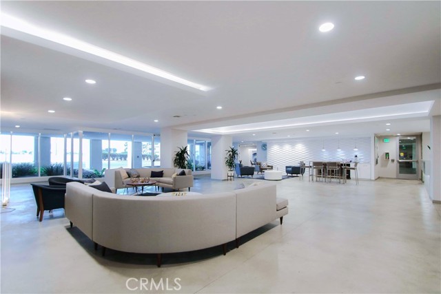 Detail Gallery Image 42 of 57 For 525 E Seaside Way #305,  Long Beach,  CA 90802 - 2 Beds | 1/1 Baths