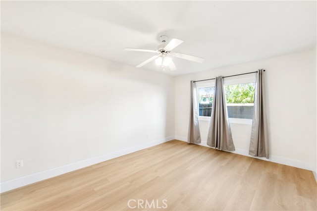 Image 39 of 62 For 6600 Warner  241