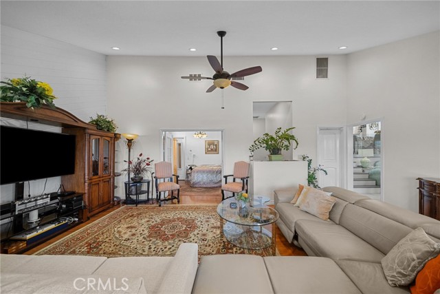 Detail Gallery Image 24 of 51 For 5156 Campo, Woodland Hills,  CA 91364 - 5 Beds | 4 Baths