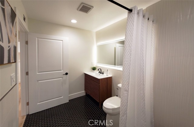 1427 N Cannon Street, Orange CA: https://media.crmls.org/medias/5bb0d671-5bbb-4fba-a453-f7a226275430.jpg