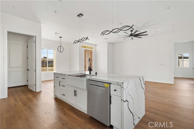 Detail Gallery Image 13 of 41 For 3714 Brave Ave, Bakersfield,  CA 93304 - 3 Beds | 2 Baths