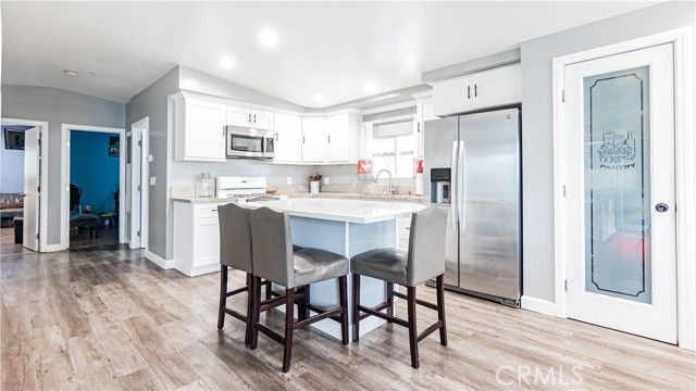 4041 Pedley Road, Jurupa Valley CA: https://media.crmls.org/medias/5bb19501-7f09-450e-9f7b-ff6eae3390a9.jpg