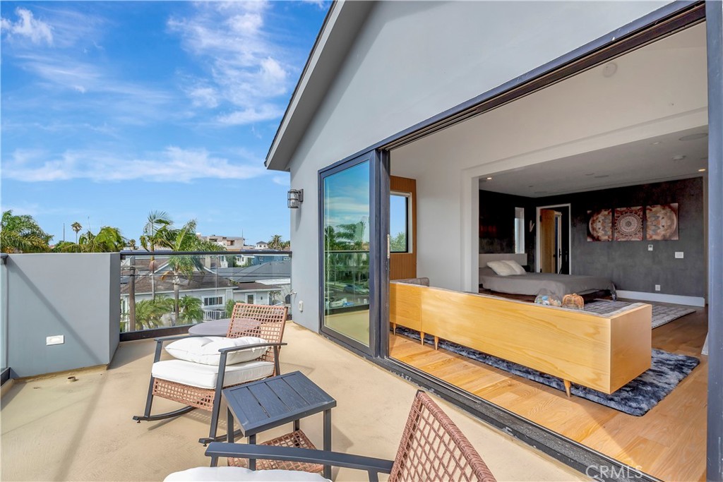 5bb1eec7 6125 4aee Ab4f 28c488d48bec