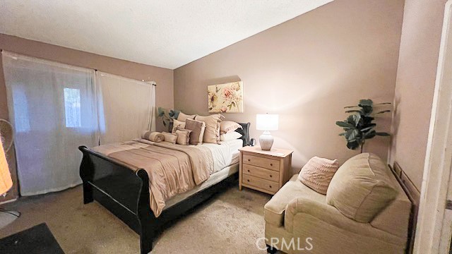 https://media.crmls.org/medias/5bb31f33-f4da-4ba2-bb81-0104cde336f2.jpg?preset=X-Large