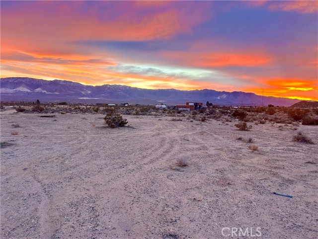 Detail Gallery Image 2 of 3 For 40 Rodeo, Lucerne Valley,  CA 92356 - – Beds | – Baths