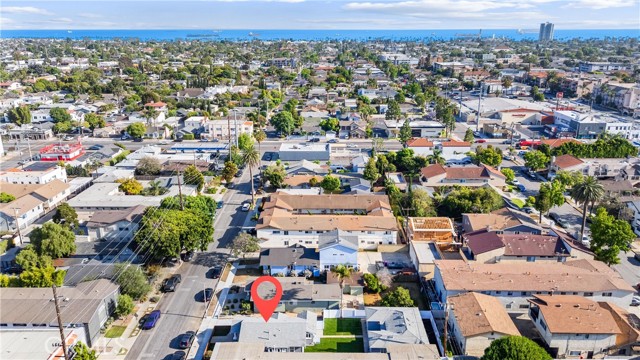 765 Loma Avenue, Long Beach CA: https://media.crmls.org/medias/5bb48436-1511-44c9-9d64-46c9c63b9876.jpg