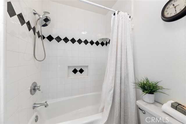 Detail Gallery Image 21 of 34 For 21176 Serra Vista, Lake Forest,  CA 92630 - 3 Beds | 2/1 Baths