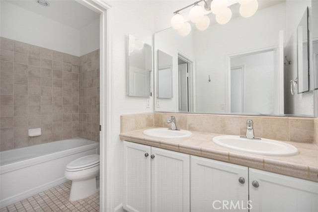 Detail Gallery Image 20 of 37 For 2301 Half Moon, Costa Mesa,  CA 92627 - 4 Beds | 3/1 Baths