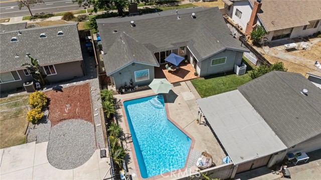 289 E Mckinley Avenue, Pomona CA: https://media.crmls.org/medias/5bb52602-6118-4cb7-85a1-68dc57762194.jpg