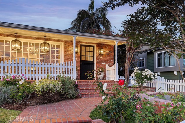 Detail Gallery Image 8 of 63 For 230 Esplanade, San Clemente,  CA 92672 - 4 Beds | 2 Baths