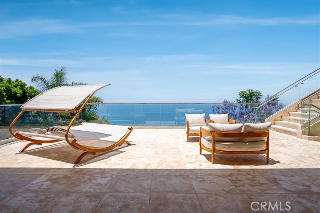 900 Gainsborough Drive, Laguna Beach CA: https://media.crmls.org/medias/5bb5d6ba-69a4-4f9e-aa9d-ffa04e8b419d.jpg
