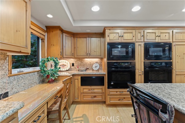 Detail Gallery Image 16 of 62 For 27772 Hamiltair Dr, Lake Arrowhead,  CA 92352 - 5 Beds | 5 Baths