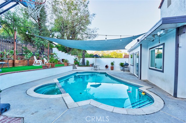17 Westbrook Lane, Pomona CA: https://media.crmls.org/medias/5bb66e8a-bd9d-4a5d-9a0c-64335af729af.jpg