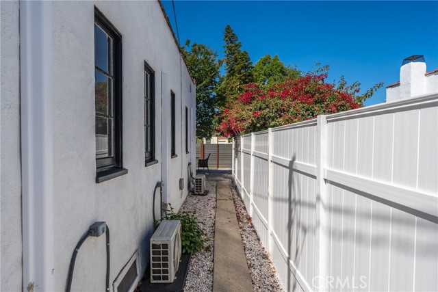 Detail Gallery Image 44 of 48 For 5512 Willowcrest, North Hollywood,  CA 91601 - 3 Beds | 2 Baths