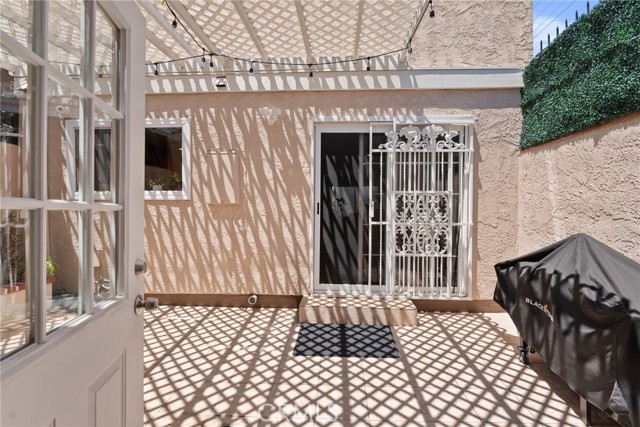 Detail Gallery Image 24 of 39 For 13011 Doty Ave #44,  Hawthorne,  CA 90250 - 3 Beds | 1/1 Baths