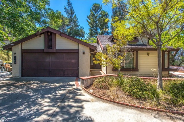 Image 1 of 32 For 1153 Bluegrass Place