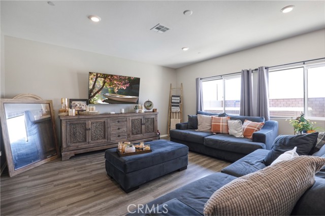 Detail Gallery Image 12 of 38 For 28307 Memory, Winchester,  CA 92596 - 4 Beds | 3/1 Baths