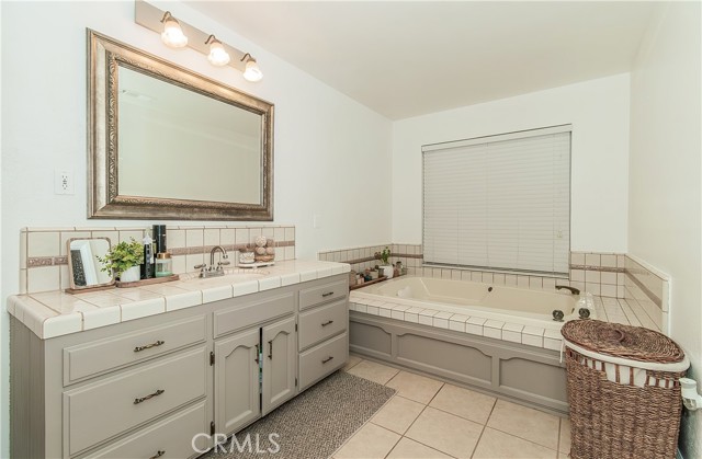 1492 W Sumner Avenue, Fresno CA: https://media.crmls.org/medias/5bb90d72-66e3-4fbf-9a3e-4981b4d6be69.jpg