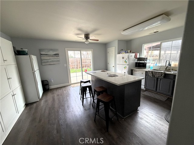 Detail Gallery Image 7 of 39 For 3758 Larkspur, Merced,  CA 95348 - 5 Beds | 3/1 Baths