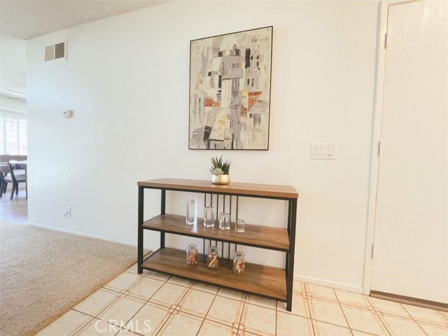 7911 Seawall Circle, Huntington Beach CA: https://media.crmls.org/medias/5bb98354-c5e2-4d1f-9d4c-d39530291a29.jpg