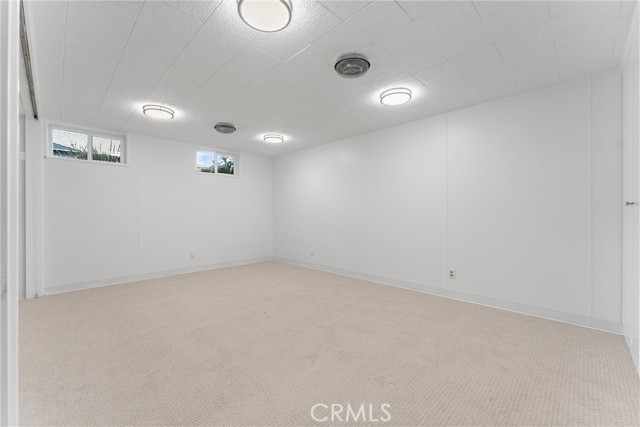12172 Woodlawn Avenue, North Tustin CA: https://media.crmls.org/medias/5bba4dea-db35-40db-833f-93c2769f6b92.jpg