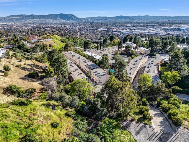 Detail Gallery Image 32 of 37 For 8038 via Pompeii, Burbank,  CA 91504 - 3 Beds | 3 Baths
