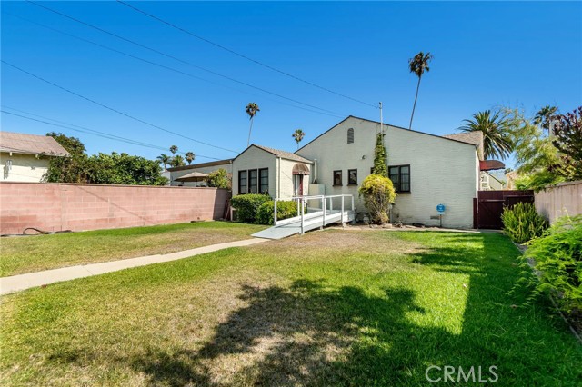 209 Avenue F, Redondo Beach, California 90277, 3 Bedrooms Bedrooms, ,1 BathroomBathrooms,Residential,Sold,Avenue F,SB21180962